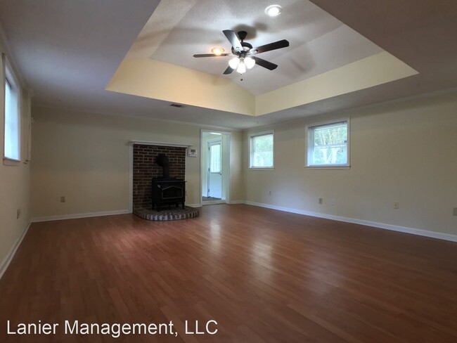 Foto del edificio - 4 br, 2 bath House - 102 Vidalia Rd