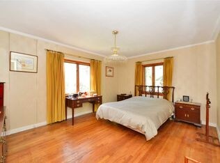 Foto del edificio - 215-15 67th Ave