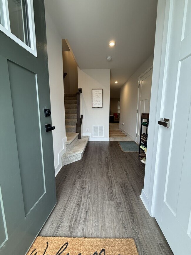 Foto del edificio - Legacy of Poquoson Townhome.