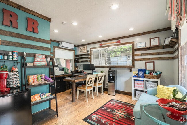 Comodidades - Russian River