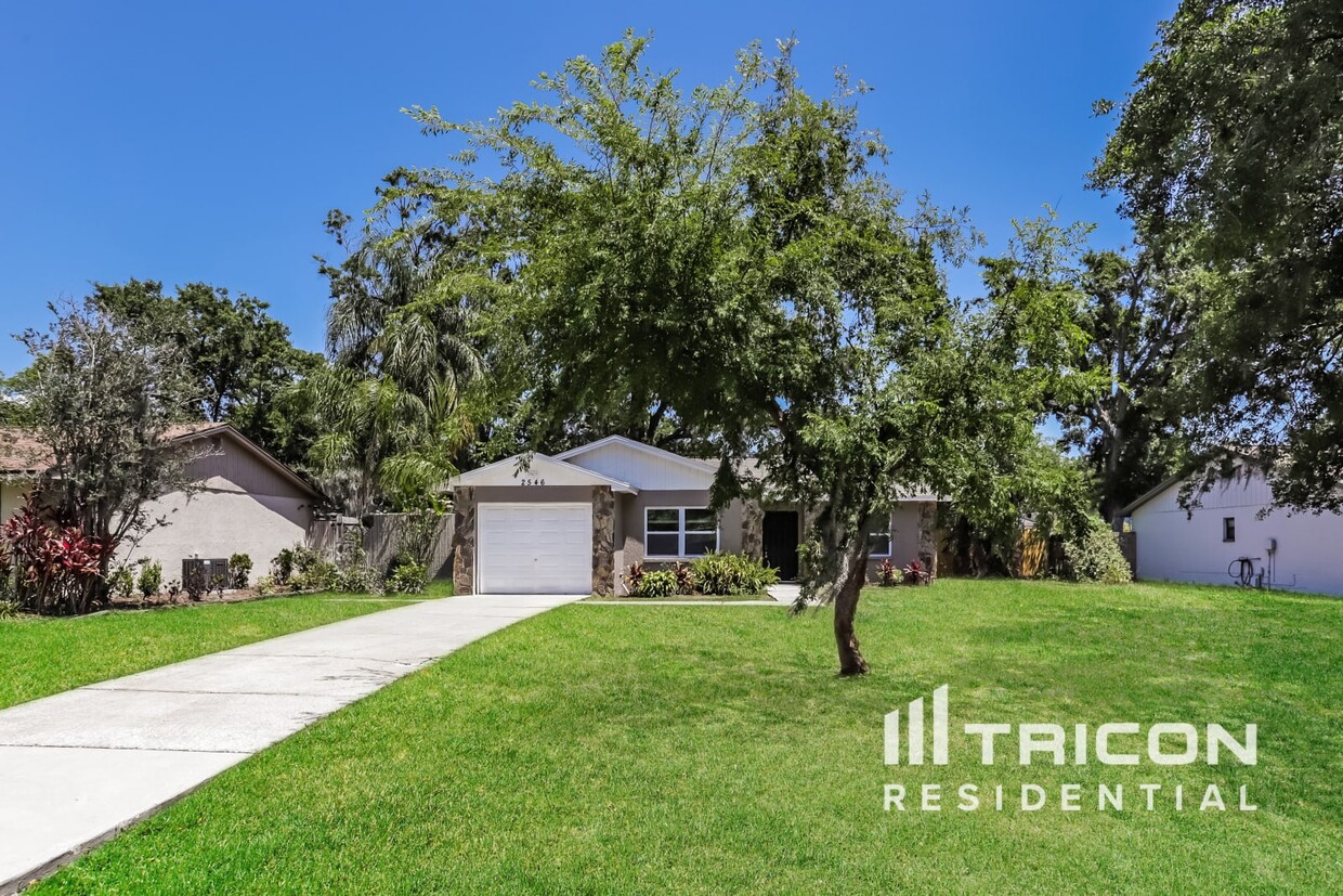 Foto principal - 2546 Glenview Dr