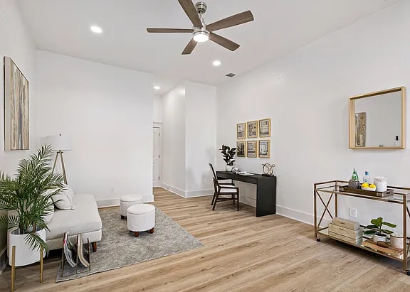 Foto del edificio - 506 E Evergreen St