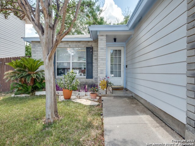 Photo - 7654 Branston- Apartment