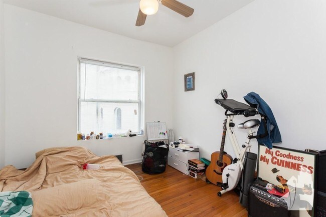 Foto del edificio - 681.5 W WRIGHTWOOD #2W