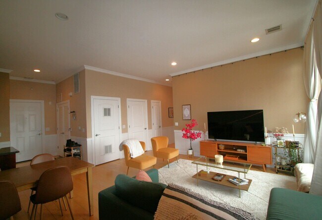 Foto del edificio - 769 Montgomery St