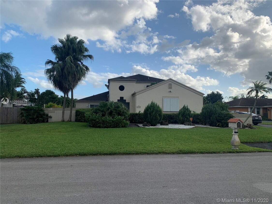 15320 SW 154th Ter, Miami, FL 33187 House for Rent in Miami, FL