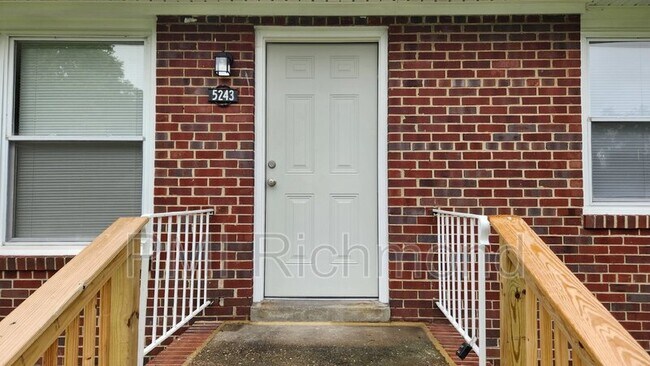 Building Photo - 5243 Troy Rd