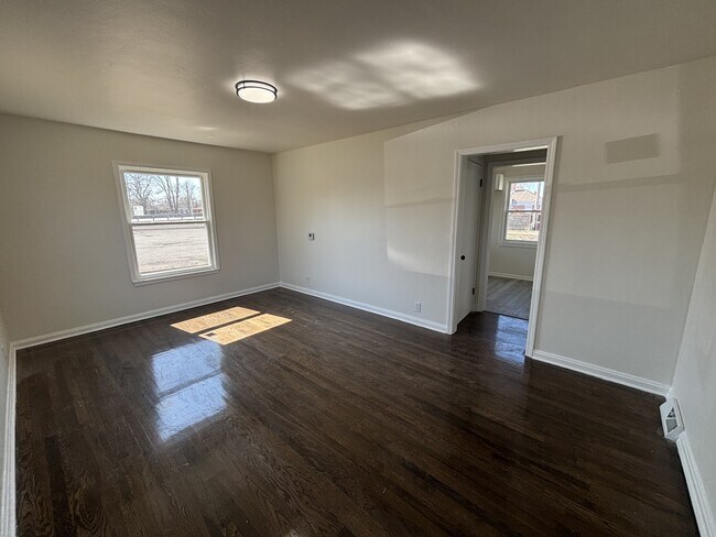 Foto del edificio - 354 Taney St