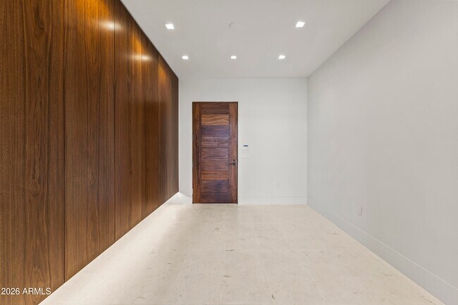 Foto del edificio - 6587 N Palmeraie Blvd