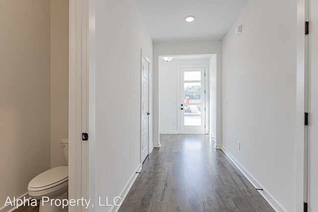 Building Photo - 3 br, 2.5 bath House - 1218 Westgate Villa...