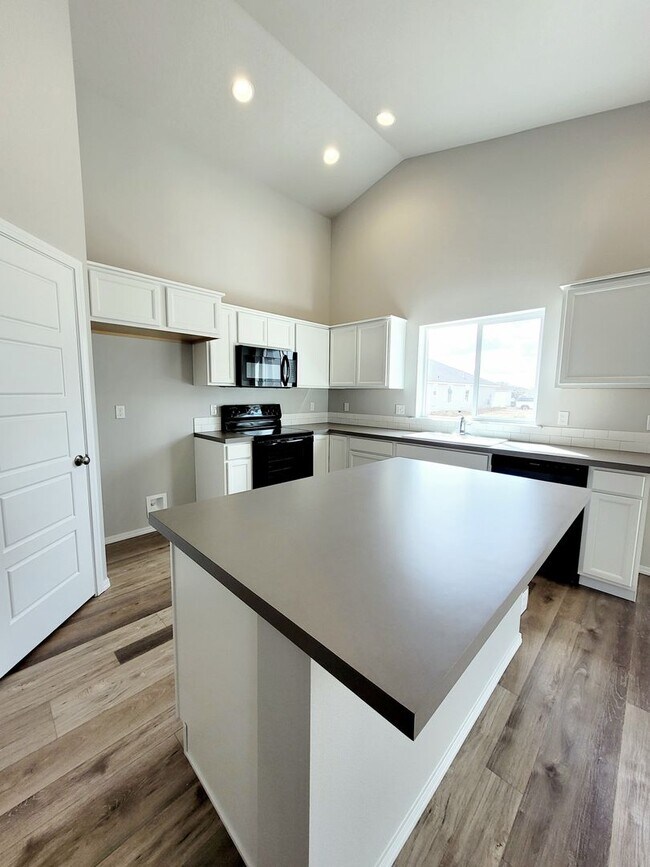 Foto del edificio - Brand new Star home
