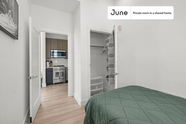 Building Photo - Room in Shared 3 bed/2 bath home in Dupont Circle