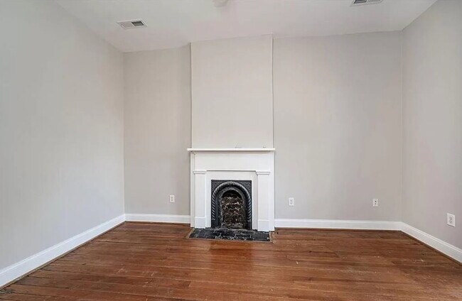 Foto del edificio - 513 S Laurel St