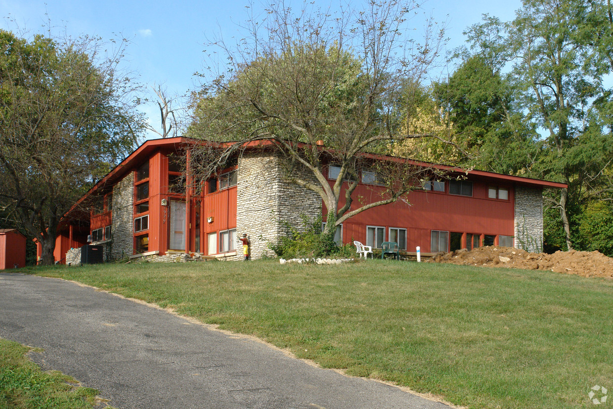 Foto principal - 1920-1922 Cambridge Dr