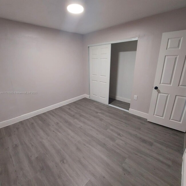 Foto del edificio - 790 NW 17th St