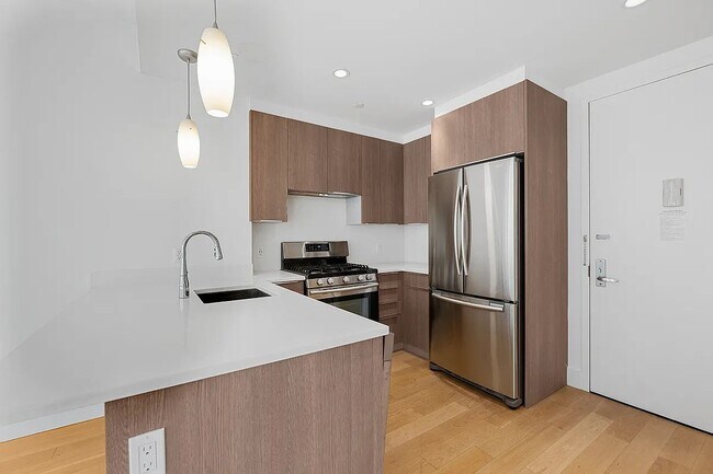 Foto del edificio - 41-22 24th Street