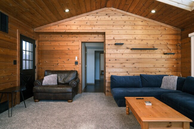 Foto del edificio - 35680 N Sheridan Dr