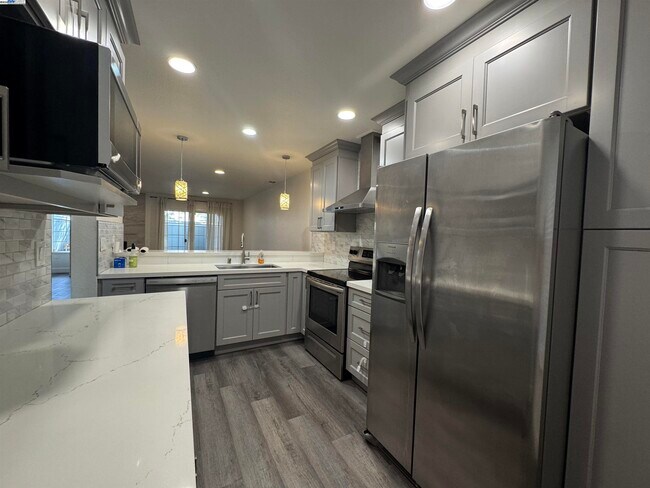 Building Photo - 4207 Sheldon Cir