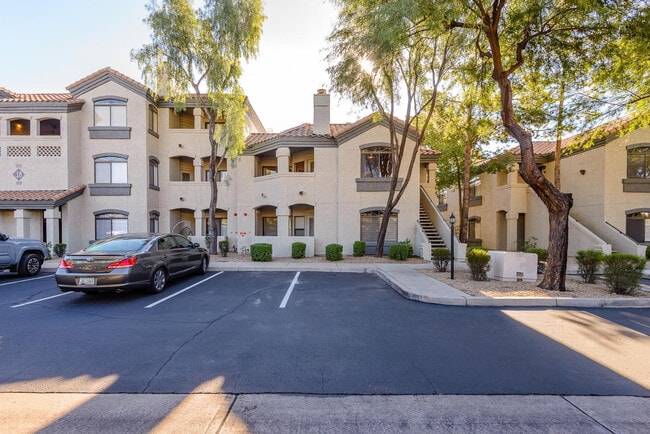 Foto del edificio - 15095 N Thompson Peak Pkwy