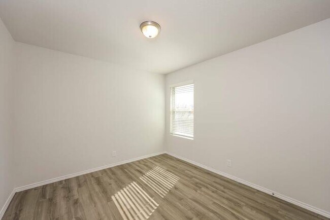 Foto del edificio - 10318 Clearwater Wy