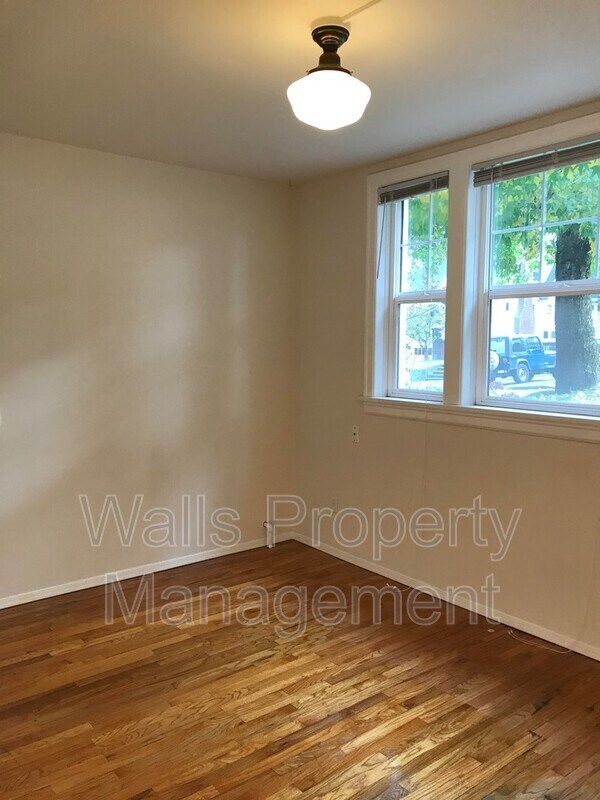 Foto del edificio - 6402 Phinney Ave N