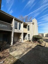 Building Photo - 6692 Whispering Oak Pl
