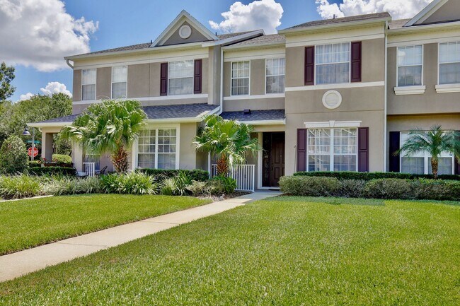 Building Photo - Beautiful 3/2.5 Spacious Townhome with a P...