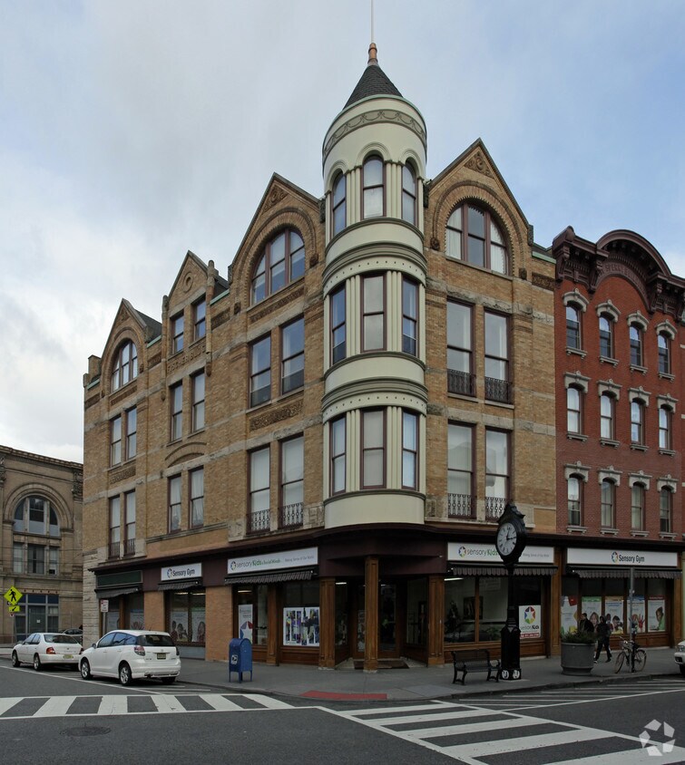 Primary Photo - The Sperry Building