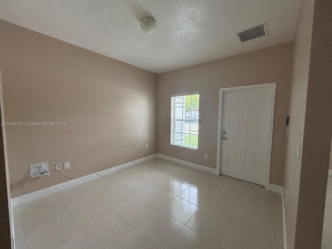 Foto del edificio - 12340 SW 214th Ter