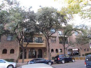 Building Photo - 1908 San Antonio St