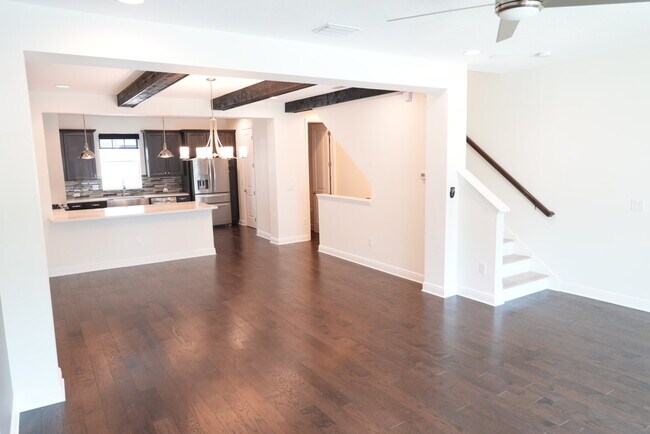 Foto del edificio - 3227 W Horatio St