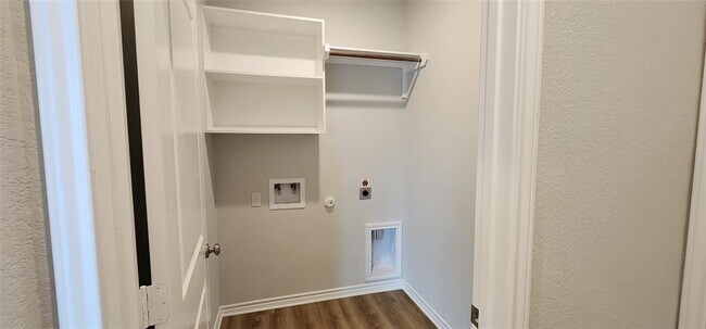 Building Photo - 432 Los Olives Ln
