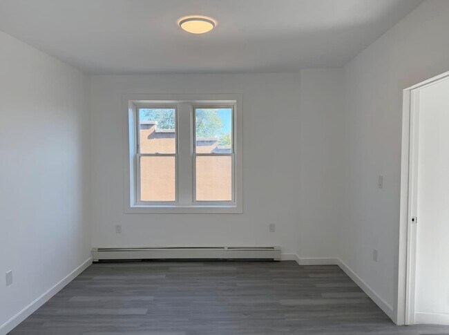 Foto del edificio - 610 Gregory Ave