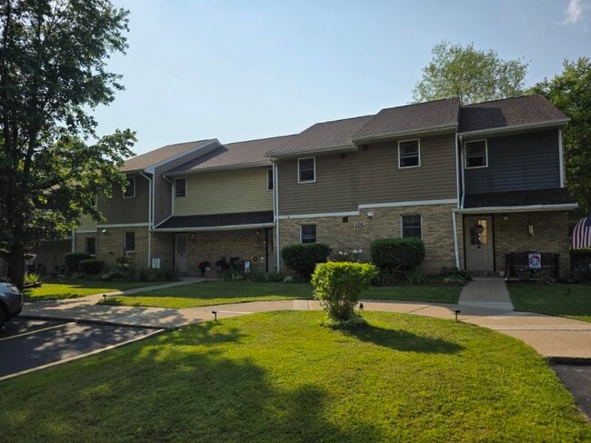 Building Photo - Seneca Woods Apartments