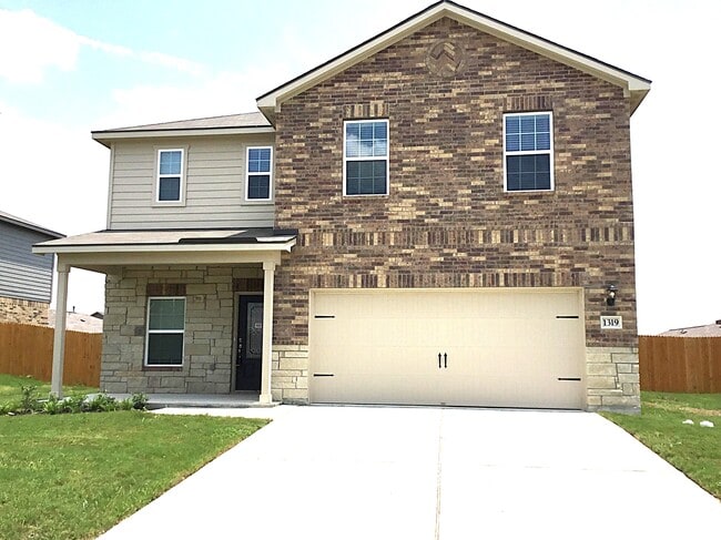 Building Photo - 1319 Treeta Trail