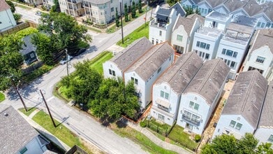 Building Photo - 904 Patterson St