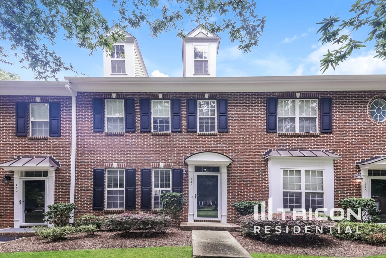 Foto principal - 148 W Savannah Rdg Rd