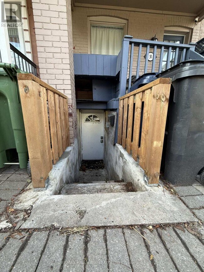 Photo du bâtiment - 30 Curzon St