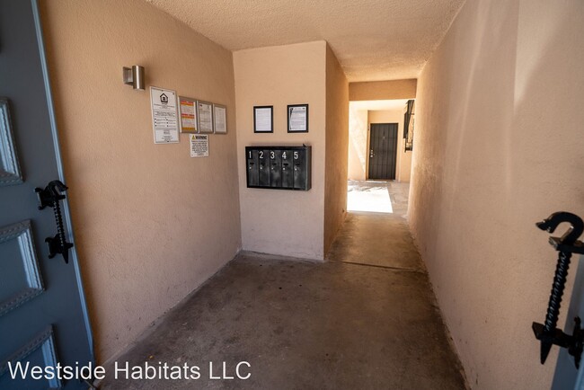 3753 Veteran - fully renovated unit in Los... photo'