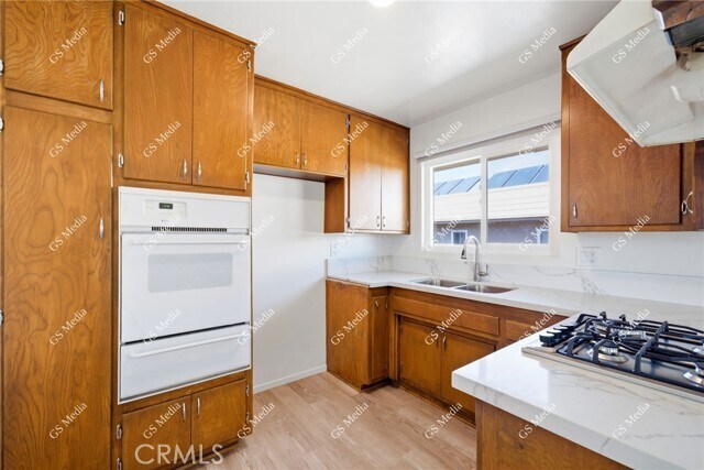 Building Photo - 3417 W Canoga Pl