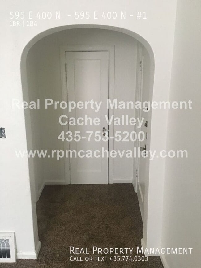 Foto del edificio - 595 E 400 N