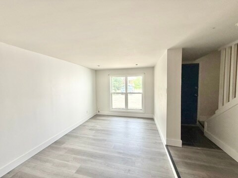 Photo du bâtiment - 629-629 Wallace St