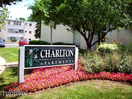 Foto principal - 2040 Charlton St