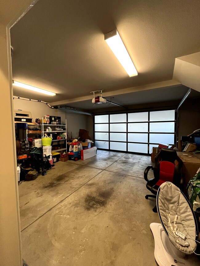 Building Photo - 315 State St S