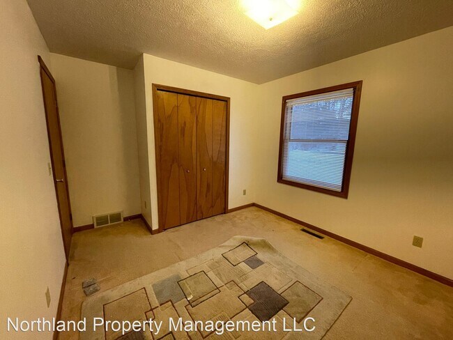 Building Photo - 3 br, 2 bath House - 4484 Wyatt Rd