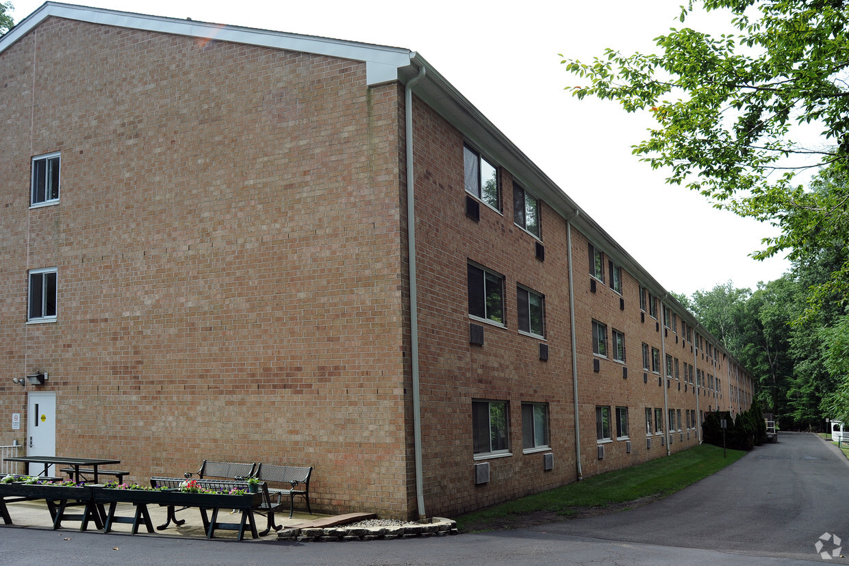 Foto del edificio - Woodlands at Ramsey