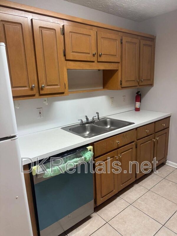 Foto del edificio - 330 Herndon Way