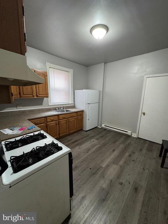 Foto del edificio - 533 BUTTONWOOD St