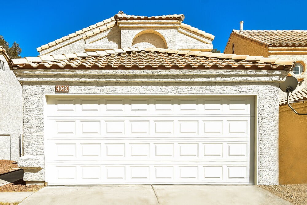 Foto principal - 4048 Hazelridge Dr
