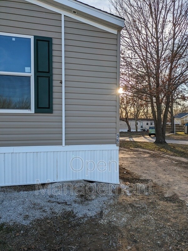 Foto del edificio - 7534 US-60